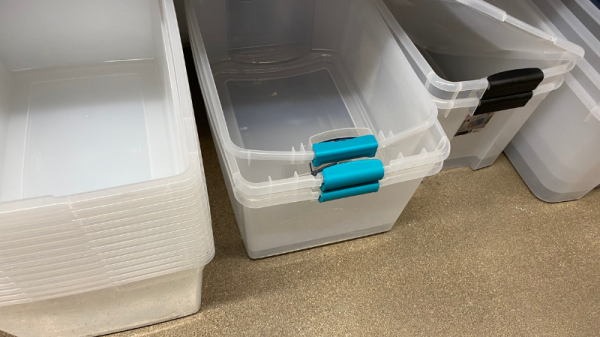 example of plastic storage container for keeping snakes