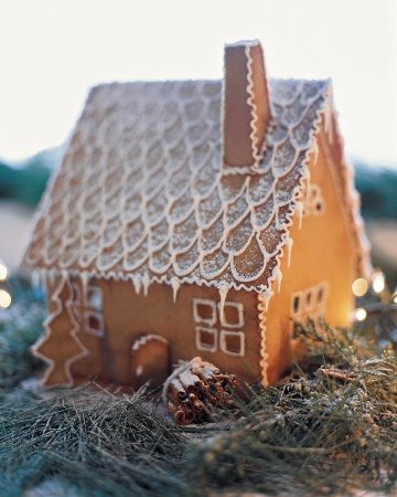 Swedish Gingerbread House How-To