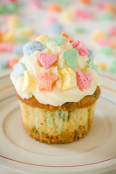 Lucky Charms Cupcakes Saint Patrick's Day